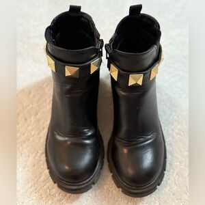 Steve Madden Black Kids Boots with Gold Accents size 2